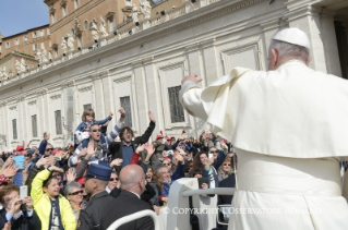 Pope Francis Jubilee Audience: Mercy and almsgiving